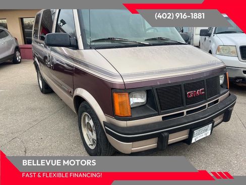 Used 1992 GMC Safari XT image 1