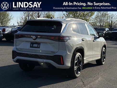 New 2026 Volkswagen Tiguan SEL R-Line AWD/4WD image 3