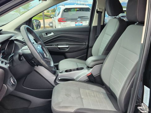 Used 2016 Ford Escape SE w/ SE Cold Weather Package AWD/4WD image 8