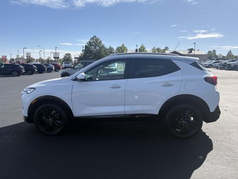 Used 2024 Buick Encore GX Sport Touring AWD/4WD image 8