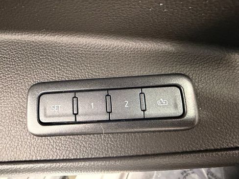 Used 2020 GMC Yukon Denali w/ Denali Premium Package AWD/4WD image 27