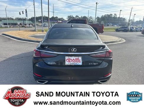 Used 2025 Lexus ES 350 Luxury image 4