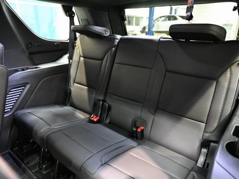 New 2026 GMC Yukon Denali w/ Sun & Power Step Package image 14