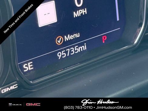 Used 2021 GMC Yukon SLT w/ Rear Media and Nav Package AWD/4WD image 3