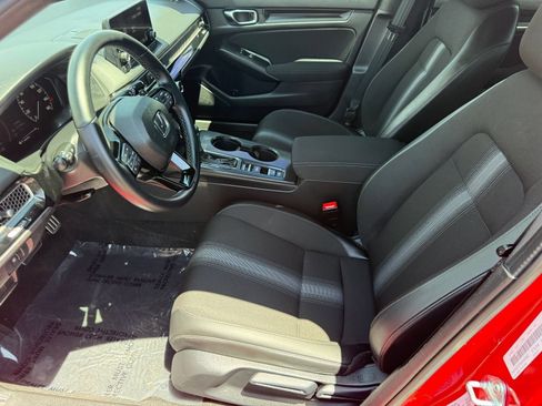 Used 2025 Honda Civic Sport image 13