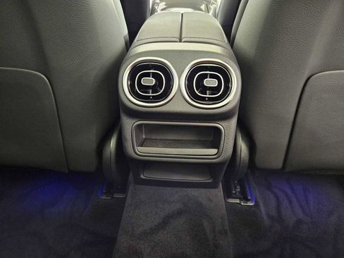 New 2025 Mercedes-Benz GLC 300 4MATIC image 37