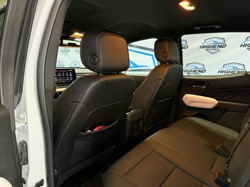 Used 2023 GMC Canyon AT4X w/ Edition 1 image 19