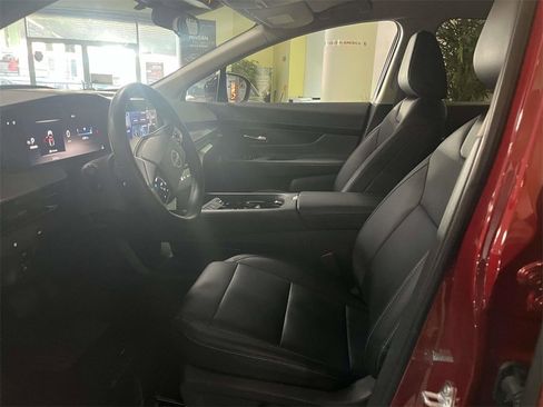 Used 2025 Nissan Murano SV image 16