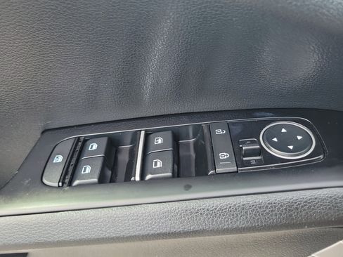 Used 2024 Kia Soul LX w/ Option Group 015 FWD image 20