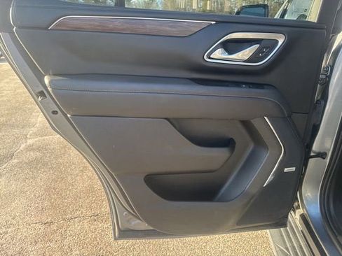 Used 2022 Chevrolet Tahoe LT w/ LT Signature Package AWD/4WD image 24