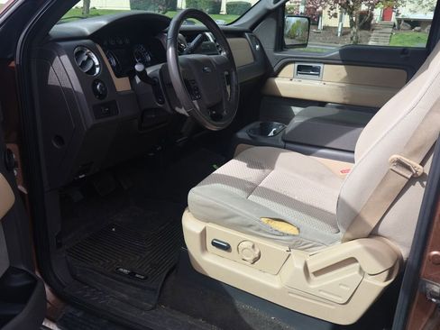 Used 2011 Ford F150 XLT w/ XLT Chrome Pkg image 4