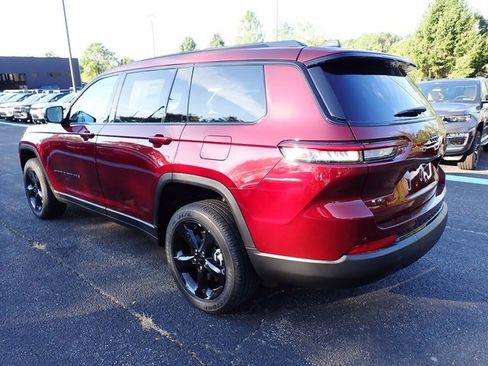 New 2025 Jeep Grand Cherokee L Altitude image 3