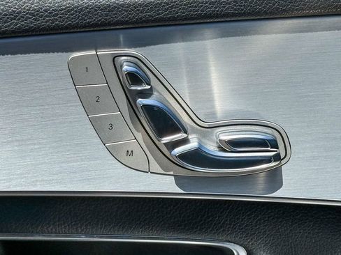 Used 2018 Mercedes-Benz C 300 Sedan image 21