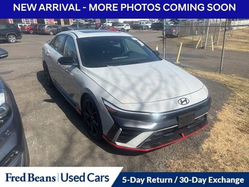 Certified 2025 Hyundai Elantra N Base image 3