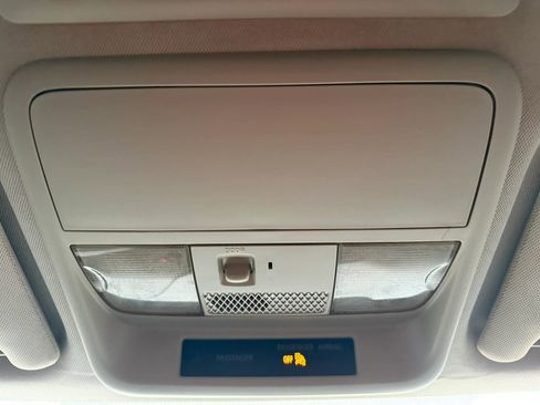 Used 2020 Mitsubishi Outlander ES FWD image 21