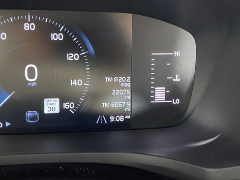 Used 2019 Volvo S60 T6 Momentum w/ Premium Package image 21