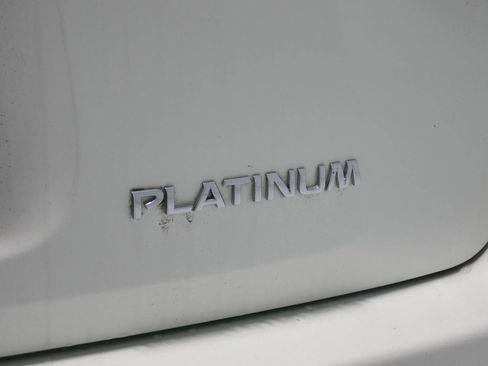 Used 2015 Nissan Pathfinder Platinum w/ Cargo Package image 27
