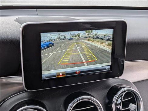 Used 2019 Mercedes-Benz GLC 300 4MATIC image 13