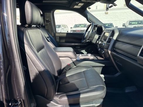 Used 2020 Ford Expedition XLT w/ Equipment Group 202A image 27