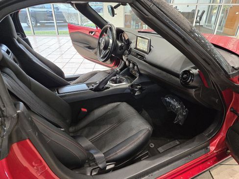 Used 2016 MAZDA MX-5 Miata Club image 20