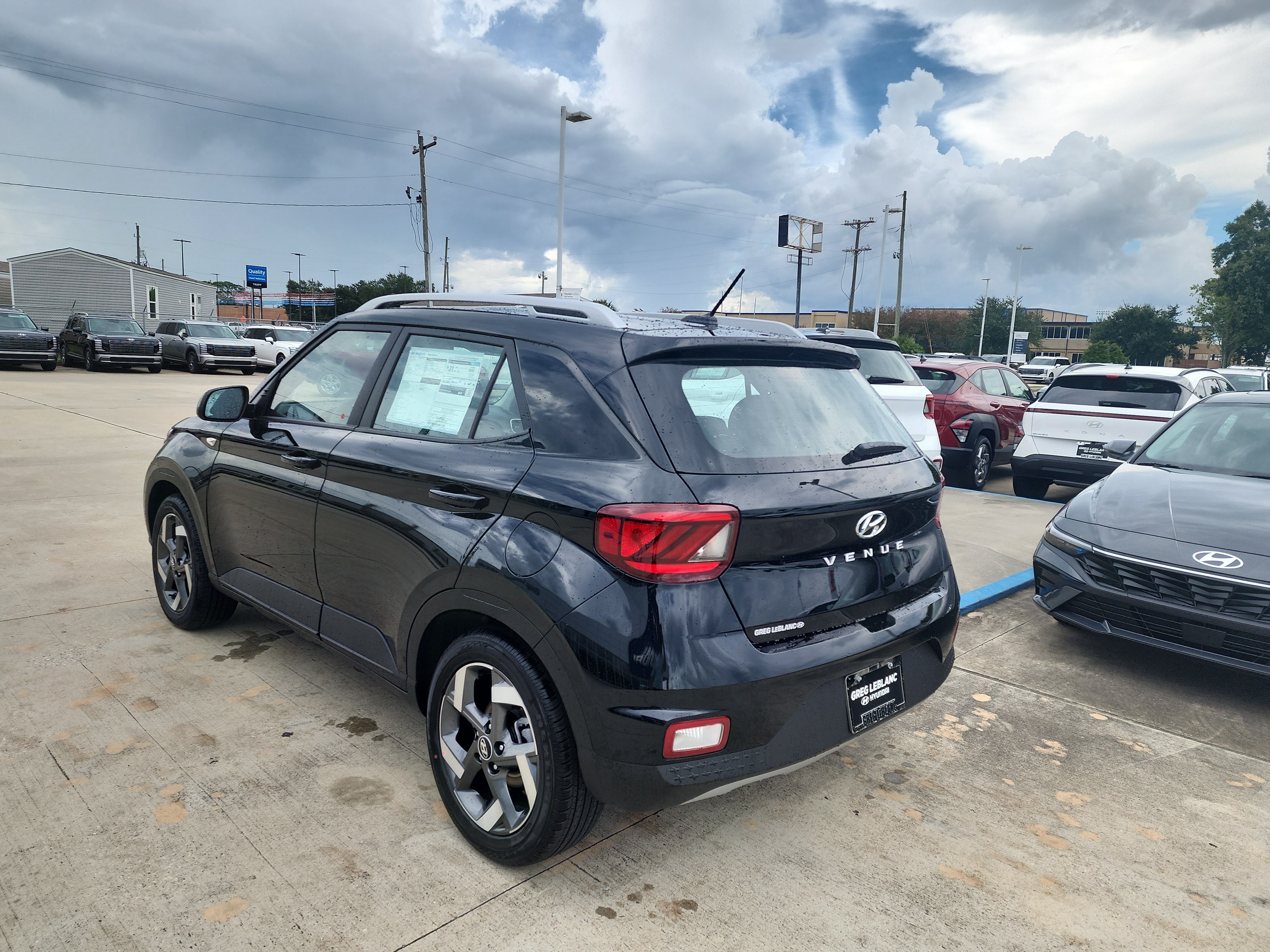 New 2026 Hyundai Venue SEL FWD image 5