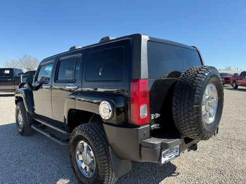 Used 2010 HUMMER H3 Alpha image 8