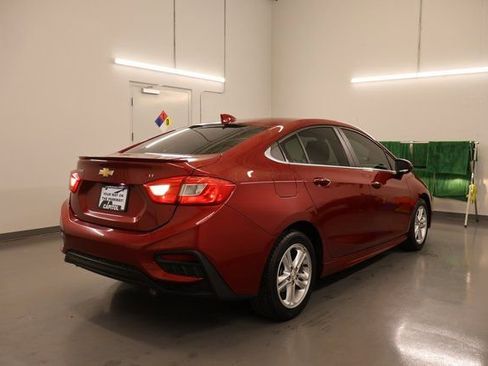 Used 2017 Chevrolet Cruze LT w/ Sun And Sound Package image 2