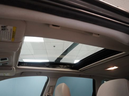 Used 2015 Subaru Forester 2.5i Premium image 10