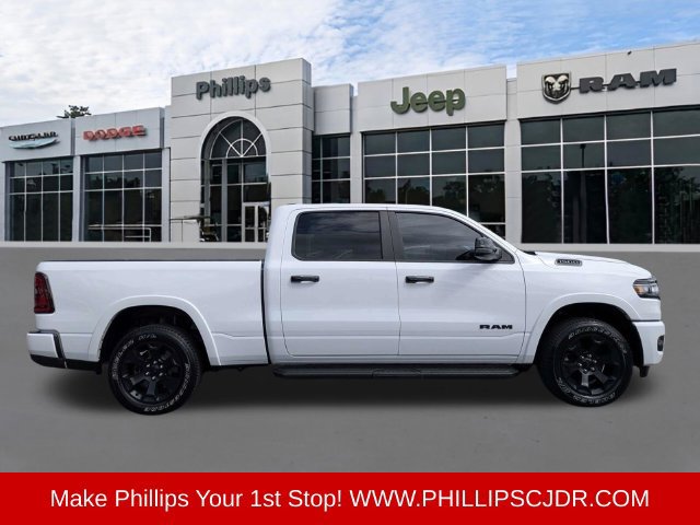 Used 2025 RAM 1500 Big Horn AWD/4WD image 2