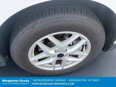Used 2024 Ford Edge SEL AWD/4WD image 10