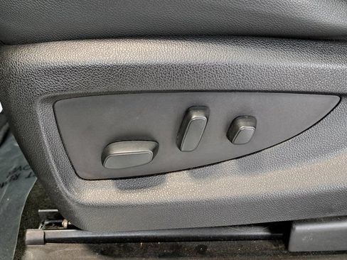 Used 2018 Chevrolet Tahoe LT AWD/4WD image 24