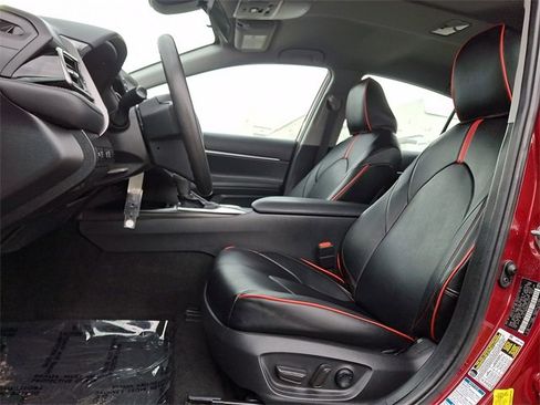 Certified 2021 Toyota Camry LE image 13