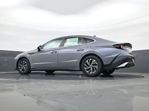 New 2026 Hyundai Sonata Blue FWD image 27
