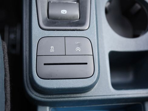 Used 2025 Ford Maverick XLT w/ Equipment Group 302A AWD/4WD image 31