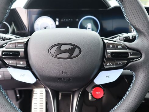 New 2025 Hyundai Elantra N Base image 11