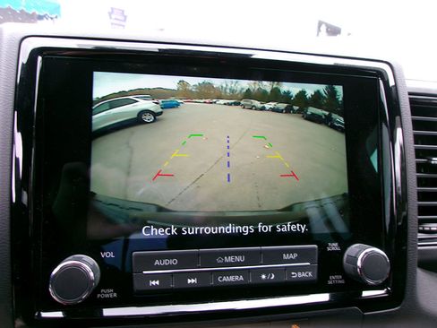 Used 2024 Nissan Frontier PRO-4X w/ Off-Road Protection Package image 16