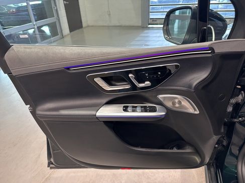 Used 2023 Mercedes-Benz EQE 500 4MATIC SUV w/ Pinnacle Trim Package image 15