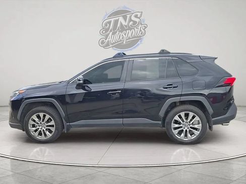 Used 2020 Toyota RAV4 XLE Premium FWD image 2
