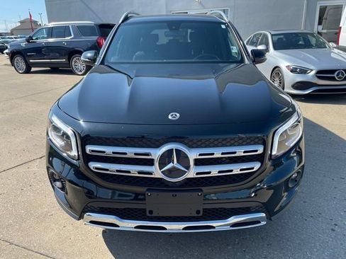 Used 2023 Mercedes-Benz GLB 250 4MATIC w/ Premium Package image 5