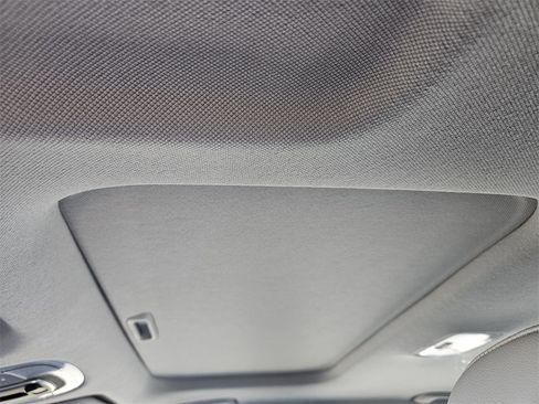 New 2025 Hyundai Elantra Limited image 26