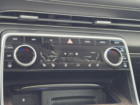 Used 2024 Genesis GV80 3.5T w/ Advanced Package image 22