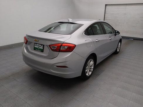 Used 2019 Chevrolet Cruze LT w/ Convenience Package image 9