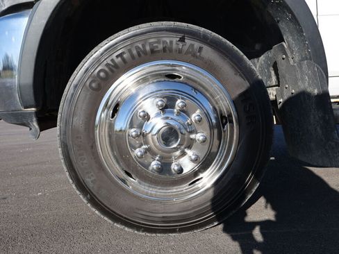 Used 2012 RAM 5500 w/ PWR Accessory Group image 9