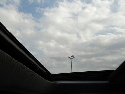 Certified 2020 GMC Sierra 1500 AT4 w/ AT4 Premium Package image 40