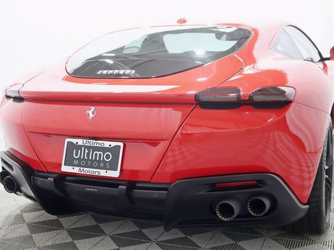 Used 2021 Ferrari Roma RWD image 16