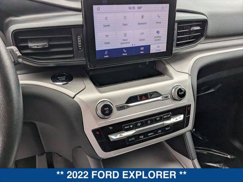 Used 2022 Ford Explorer XLT RWD image 16