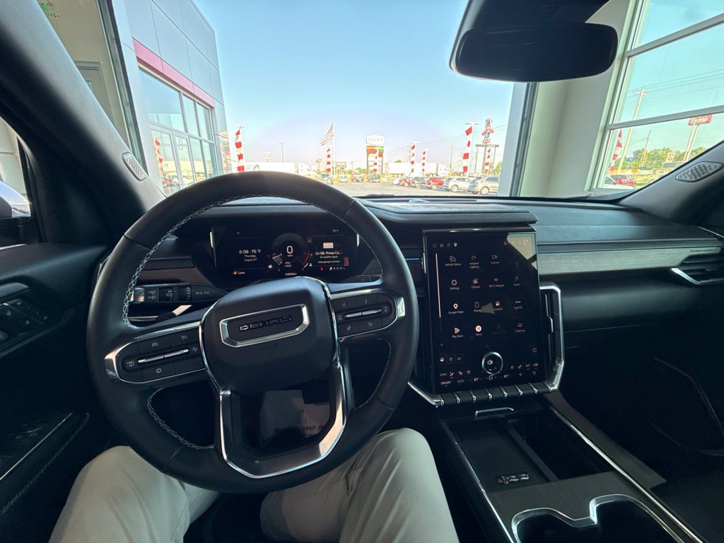 Used 2024 GMC Acadia Denali FWD image 31