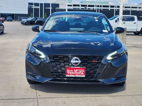 Used 2026 Nissan Altima 2.5 SR FWD image 2