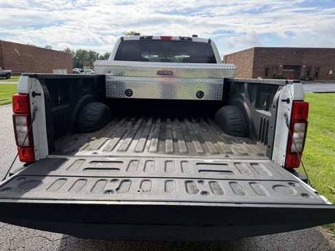 Used 2021 Ford F250 XLT AWD/4WD image 11