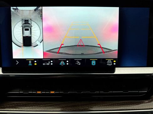 Used 2022 Chevrolet Silverado 1500 LT Trail Boss w/ LT Trail Boss Premium Package image 11